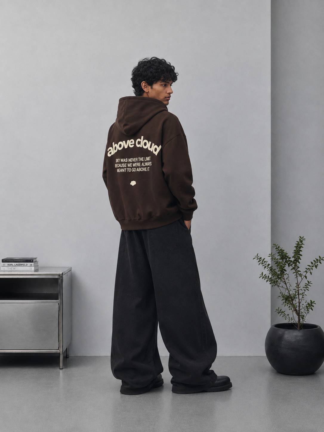 AWAY GO-TO HOODIE IN BROWN